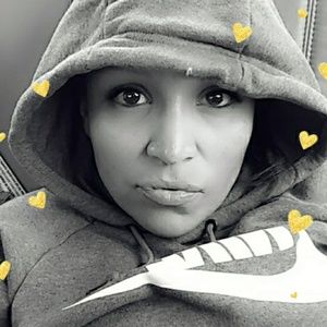 Meet your Posher, Val